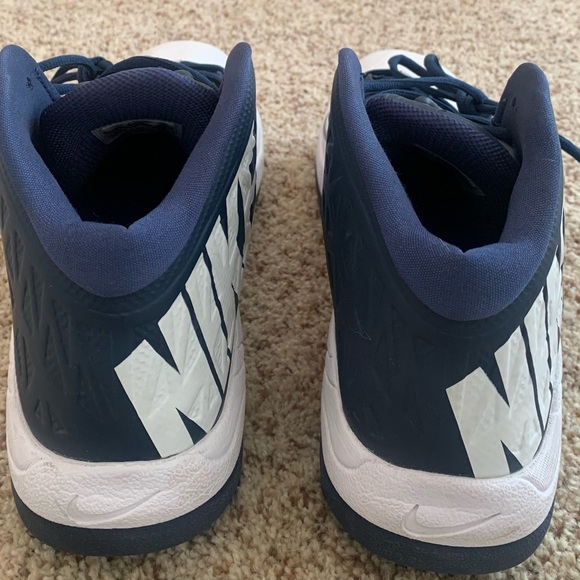 Nike Navy/White Athletic Shoes Sports Cleats Men’s Size 12 - Picture 5 of 8